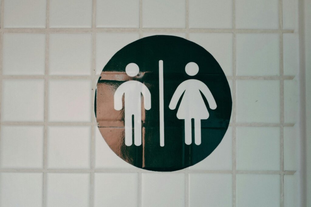 Beach_Public_Bathroom_Access_ (Medium)