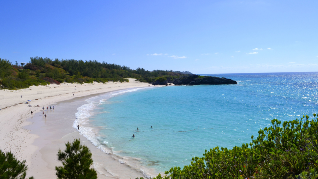 Best_Family_Beach_Destinations_for_2026_Horseshoe_Bey_Bermuda