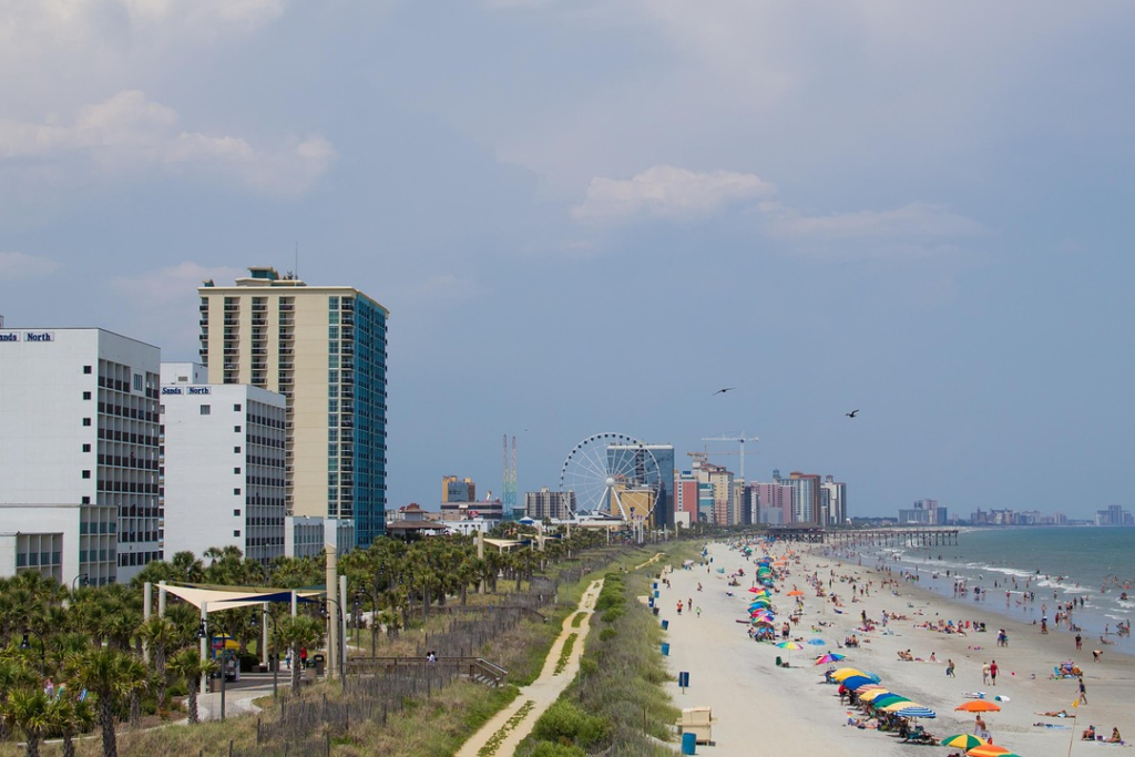 Top_Boardwalks_For_Families_In_The_US_Carolina_Beach_Boardwalk_North_Carolina